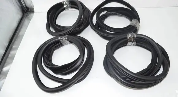 BMW 5 F10 F11 Front door rubber seal 7182269 51767182269 7199770