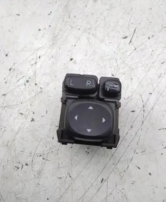 Toyota Avensis T270 Wing mirror switch