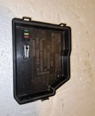 Lexus RX 450H Fuse box cover 826620E280 8266248400
