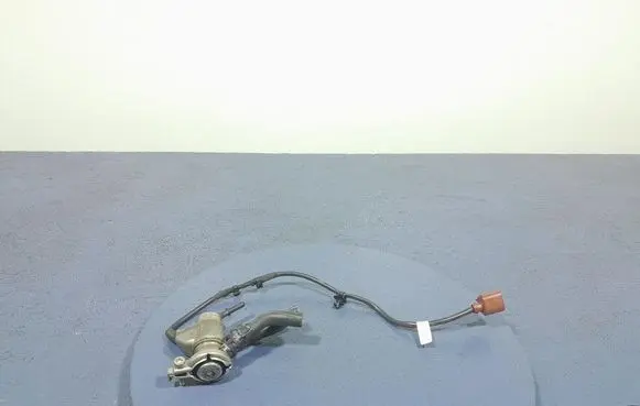Skoda Octavia 985 Fuel injector 05L131113Q
