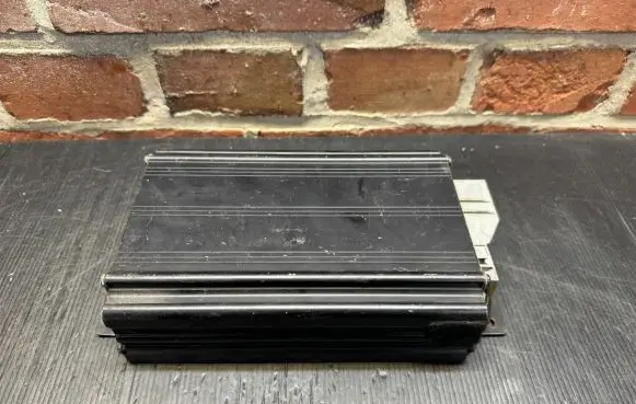 Mercedes-Benz SLK R170 Sound amplifier 1708200189 189331001 3300R170