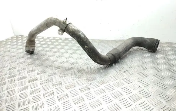 Renault Laguna III Intercooler hose/pipe 8200537135C