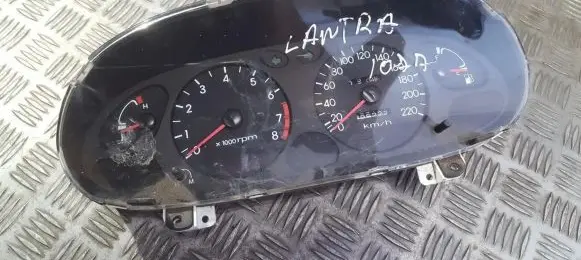 Hyundai Lantra II Speedometer (instrument cluster) 71111300 7111-1300