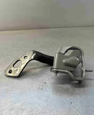 Audi A4 S4 B8 8K Tailgate/trunk/boot hinge 8K9827299
