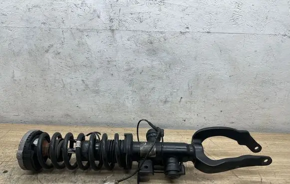 BMW 7 F01 F02 F03 F04 Front shock absorber with coil spring 6796940 10541310 10007224