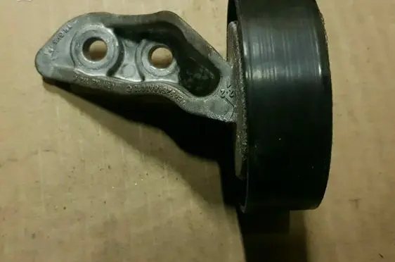 Audi RS3 Generator/alternator belt tensioner 07K145172C