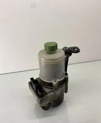 Skoda Fabia Mk1 (6Y) Power steering pump 6Q0423155R 6Q0423371A