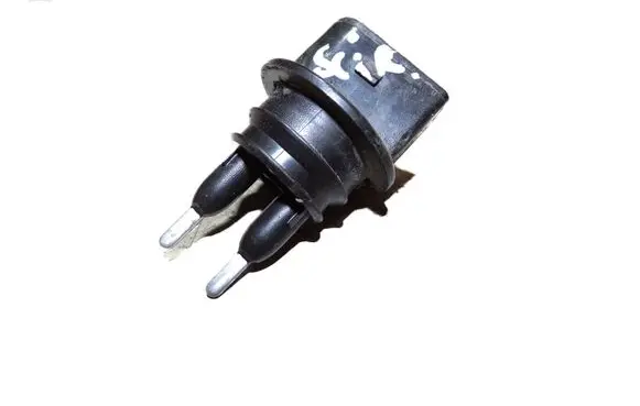 Volkswagen Scirocco Windshield washer fluid level sensor 7H0919376