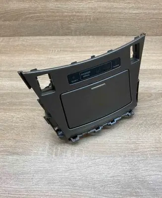 Toyota Avensis T270 Car ashtray 8395005010
