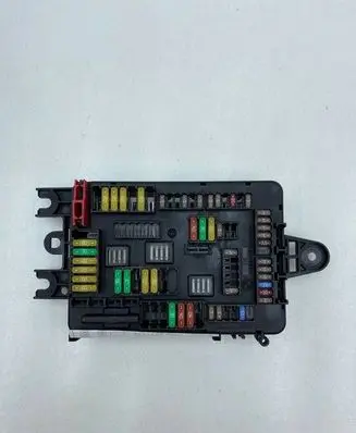 BMW 1 F20 F21 Fuse module 19561000001 9389070