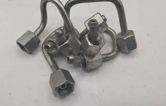 Audi A4 Allroad Fuel injector supply line/pipe 03L130301T 13237297 1125706