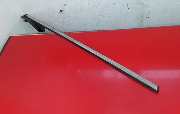 Chrysler Grand Voyager V Rear side glass trim NOCODE