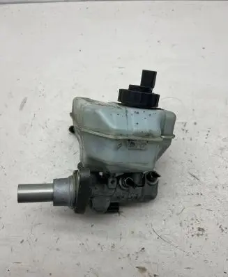 Volkswagen PASSAT B6 Master brake cylinder 5n0945459a 5c1511301