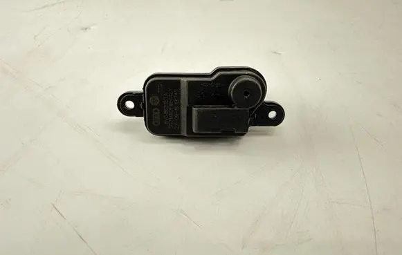 Audi A3 S3 8V Fuel tank cap 8V0862153A