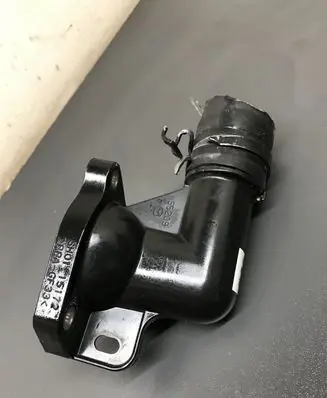 Mazda 3 II Engine coolant pipe/hose