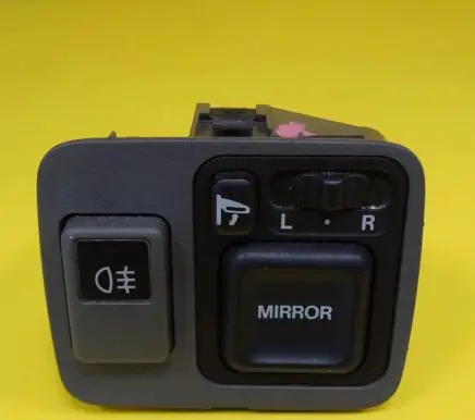 Wing mirror switch