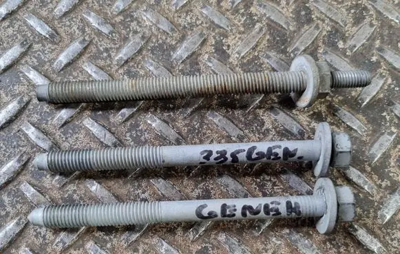 Dodge Durango III Nuts/bolts 