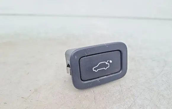 Volvo V70 Tailgate opening switch 31264960
