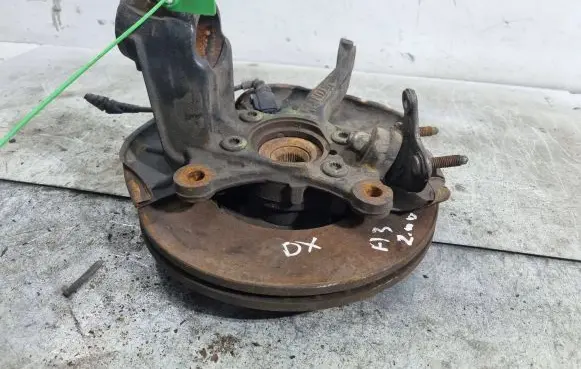 Skoda Octavia Mk2 (1Z) Front wheel hub spindle knuckle 1K05N