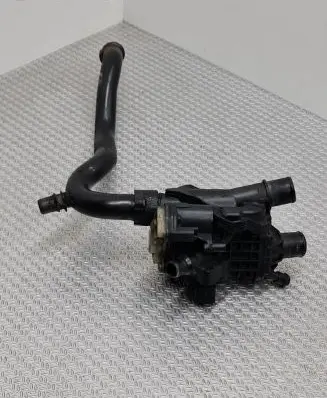 Thermostat/thermostat housing