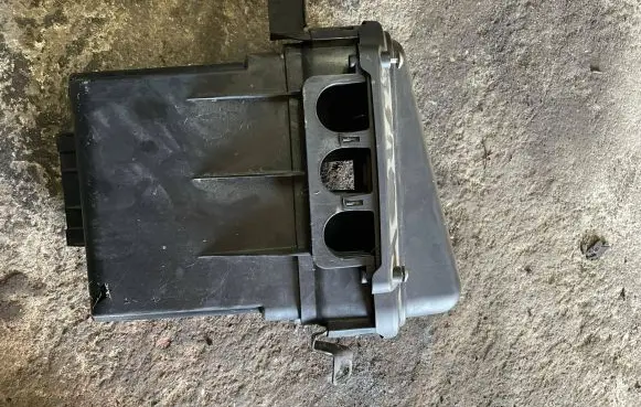 BMW 5 F10 F11 Fuse box cover