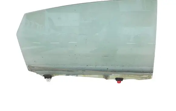 Toyota Prius (XW30) Rear door window glass 6810347051