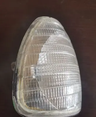 Mercedes-Benz 200 300 W123 Front indicator light 121104B