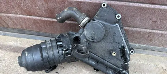 Volvo V60 Oil filter mounting bracket 6740273109
