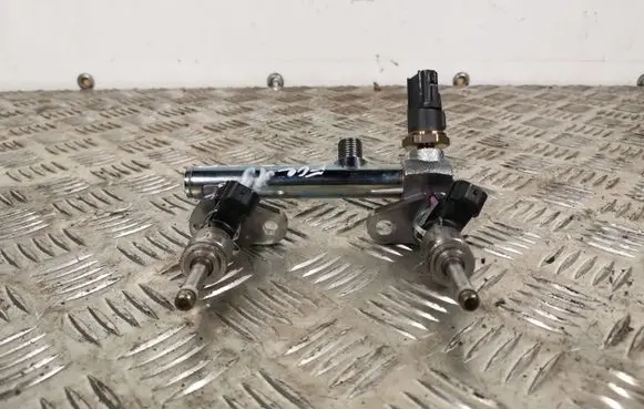 Subaru Forester SK Fuel injectors set 16611AB030