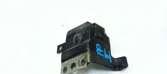 Audi TT TTS RS Mk3 8S Fender mounting bracket 8S0821432A