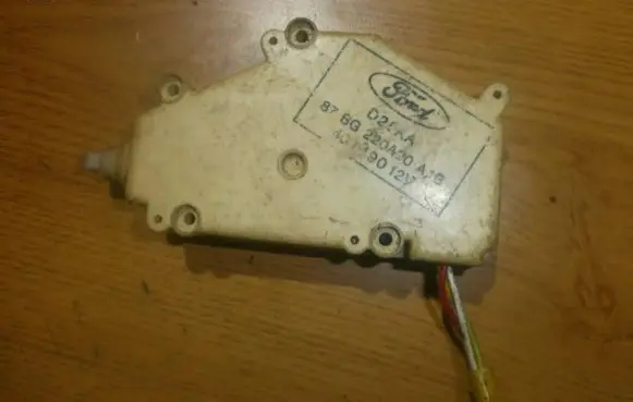 Ford Fiesta Central locking motor 87bg220a20