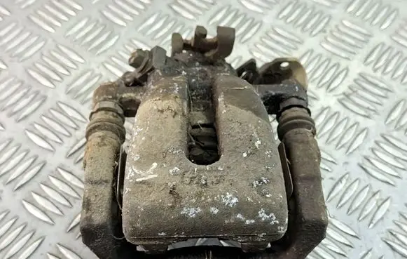 Opel Zafira B Rear brake caliper 