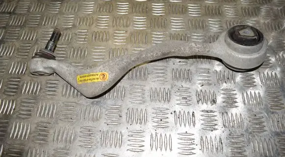 BMW 1 E81 E87 Front lower control arm/wishbone