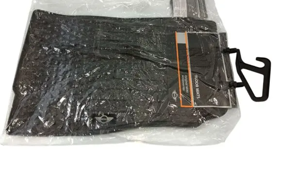 Mini Cooper Countryman R60 Front floor mat 51472243918 2243918