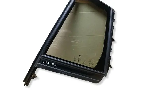 BMW X4 G02 Rear vent window glass 51357416541 7416541