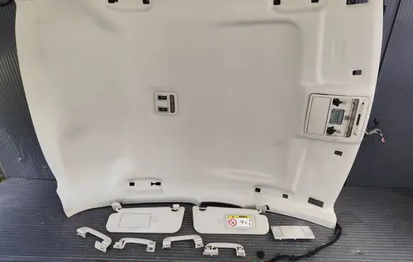 Jaguar XE Headlining XE760PODSUFITKA