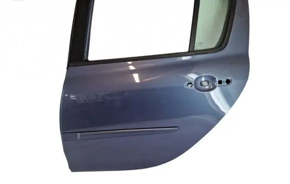 Renault Clio III Rear door