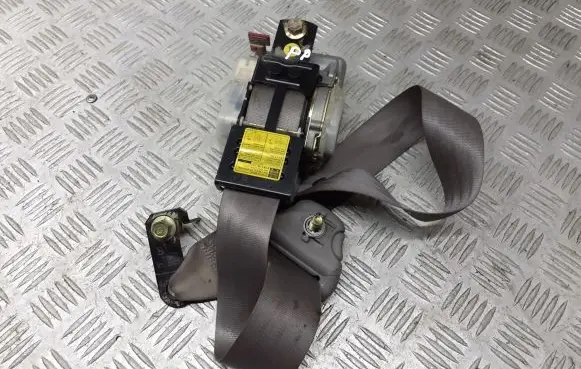 Subaru Forester SF Front seatbelt