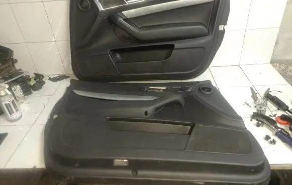 Audi A6 Allroad C6 Door card panel trim set 4F1867106A 4F1867105A