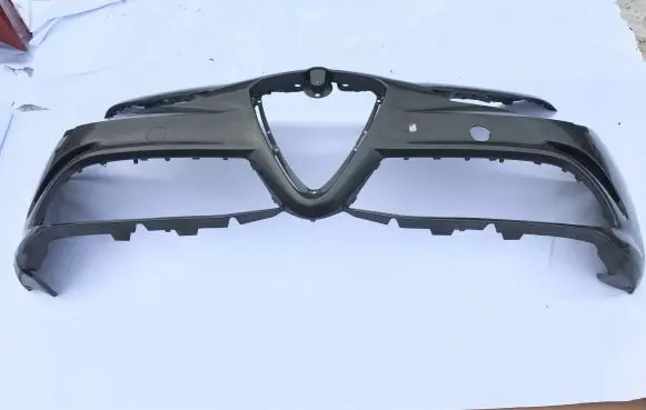 Alfa Romeo Giulia Front bumper 50556569