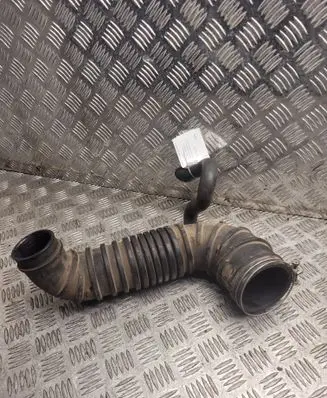 Mitsubishi Pajero Turbo air intake inlet pipe/hose MR404734