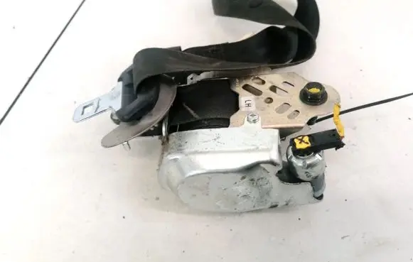 Hyundai i30 Front seatbelt 888102R900 88810-2R900