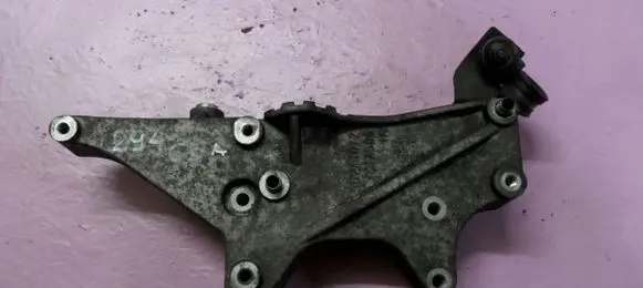 Alfa Romeo Mito Engine mounting bracket 55241072
