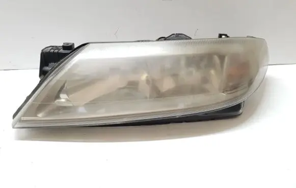 Renault Laguna II Headlight/headlamp 8200163323