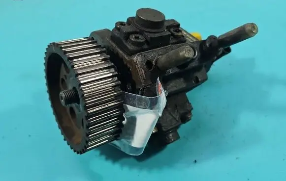 Fuel injection high pressure pump