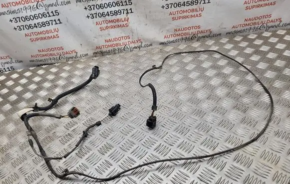 Volkswagen Touran I Headlight/headlamp wiring loom/harness 4D0973725