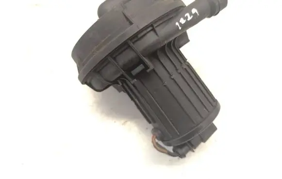 Volkswagen New Beetle Secondary air pump 06A959253E
