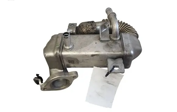 Nissan X-Trail T31 EGR valve cooler 147350678R