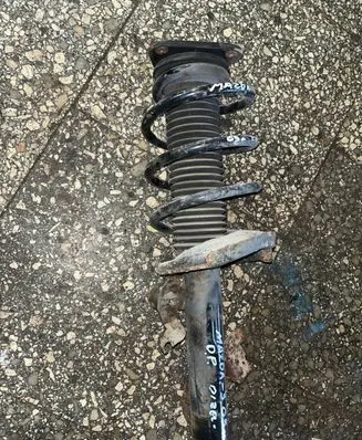 Mazda 3 I Front shock absorber/damper