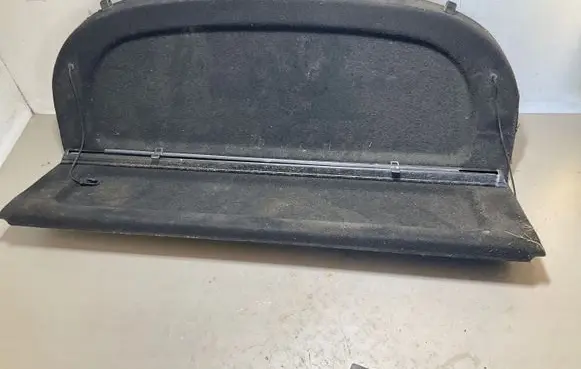 Parcel shelf